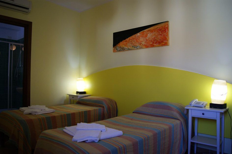 Bedroom 4, Hotel Oltremare, Rome