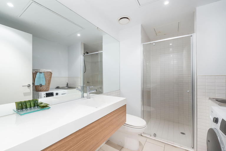 Bathroom 4, CityLights apartments, Melbourne