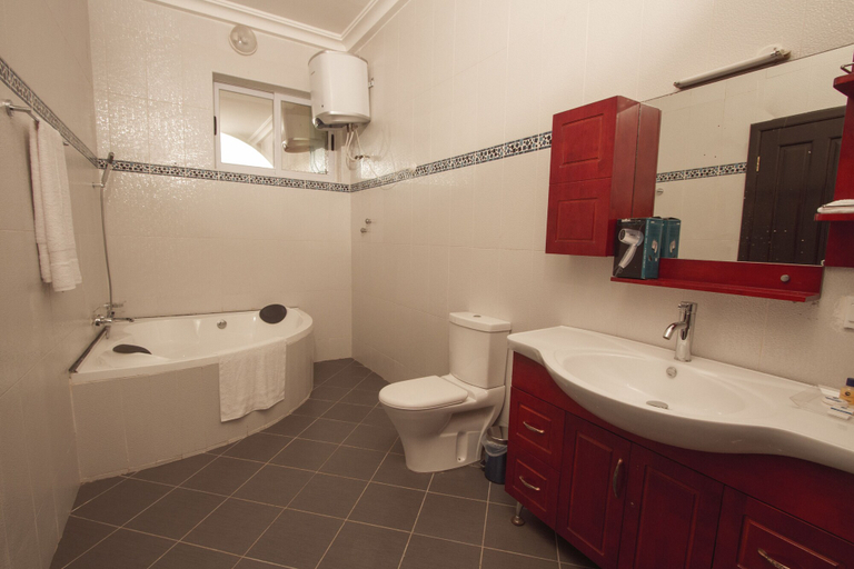 Bathroom 3, Kingstel Hotel, Ahanta West
