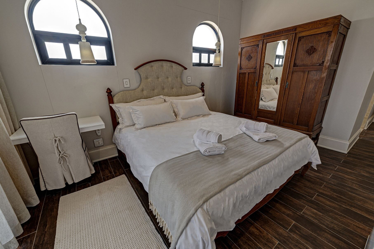 Bedroom 4, Lagoon Suites Boutique Hotel, Walvisbay Urban