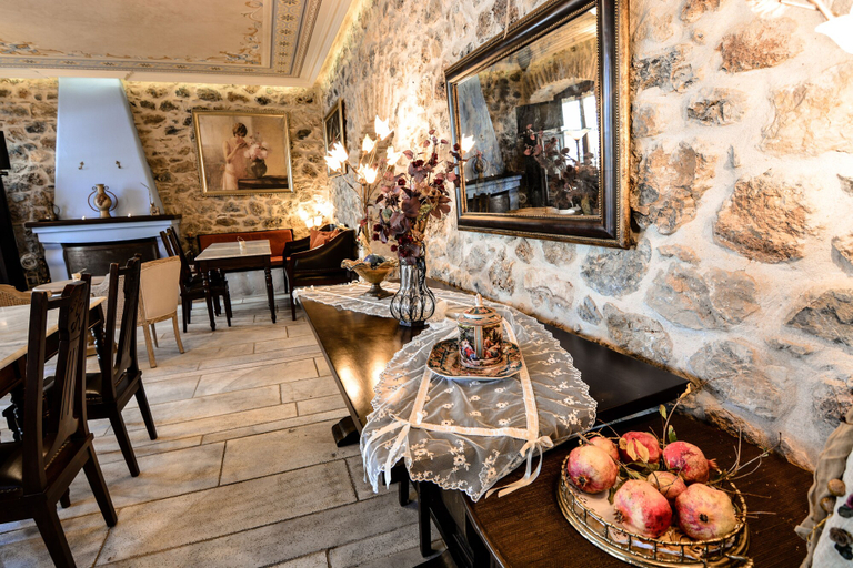 Food & Drinks 4, Arxontiko Kefalari, Peloponnese