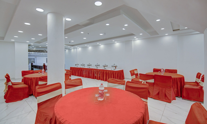 Food & Drinks 5, Treebo Rockland, Zirakpur, Sahibzada Ajit Singh Nagar