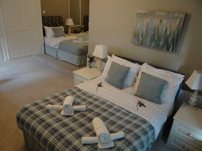 Bedroom 2, Plas Maenan Country House, Conwy