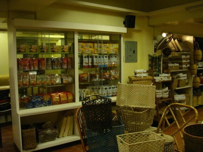 Food & Drinks 4, F2M Tower, Legazpi City