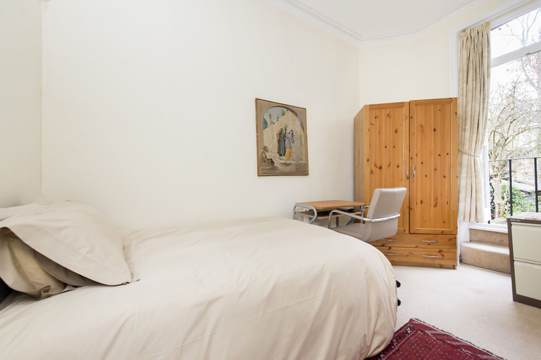 Bedroom 3, Allegra House, London