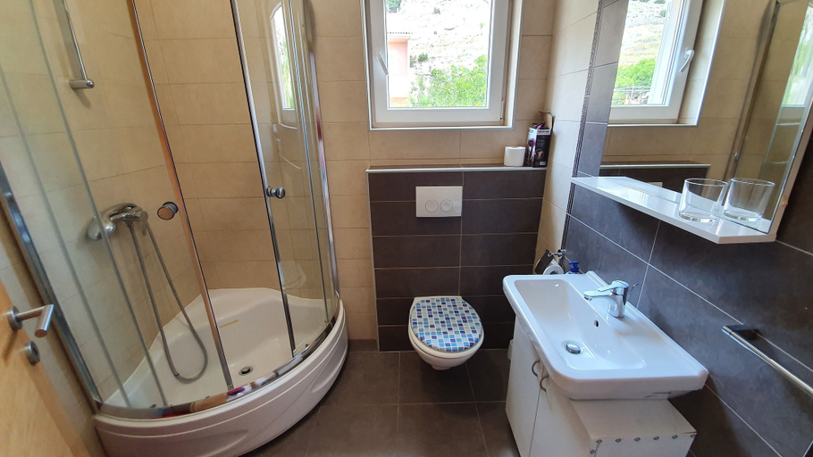 Bathroom 3, Apartments Jesen Augustin, Pag