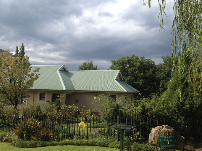 Exterior & Views, Upper House, Thabo Mofutsanyane