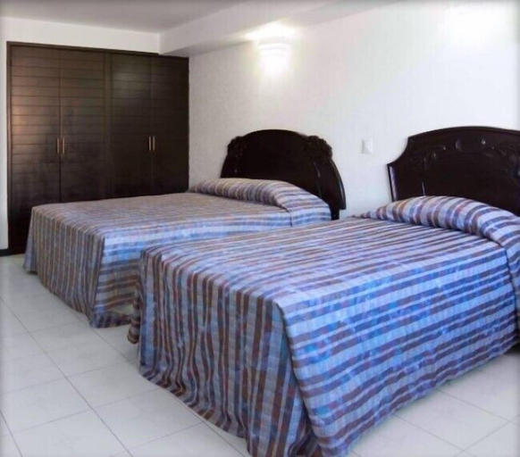 Bedroom 3, Hotel MonteCarlo, Jojutla