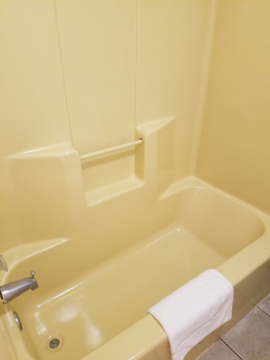 Bathroom 3, Indysouth western inn, Marion