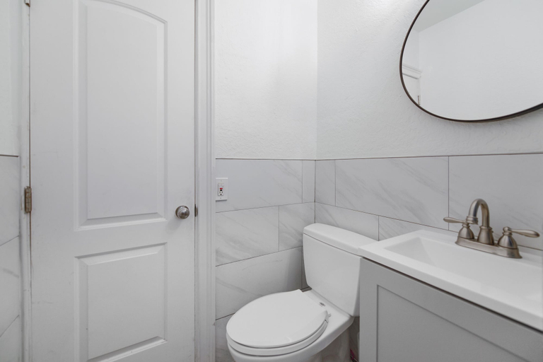 Bathroom 4, Alani Bay Villas, Broward