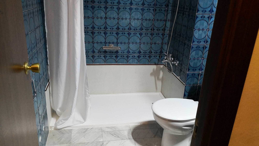 Bathroom, Inmo Estartit Apto. Medes Park I 4 6, Girona