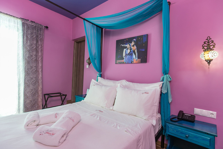 Bedroom 4, Theatro Hotel Odysseon, Thessaly