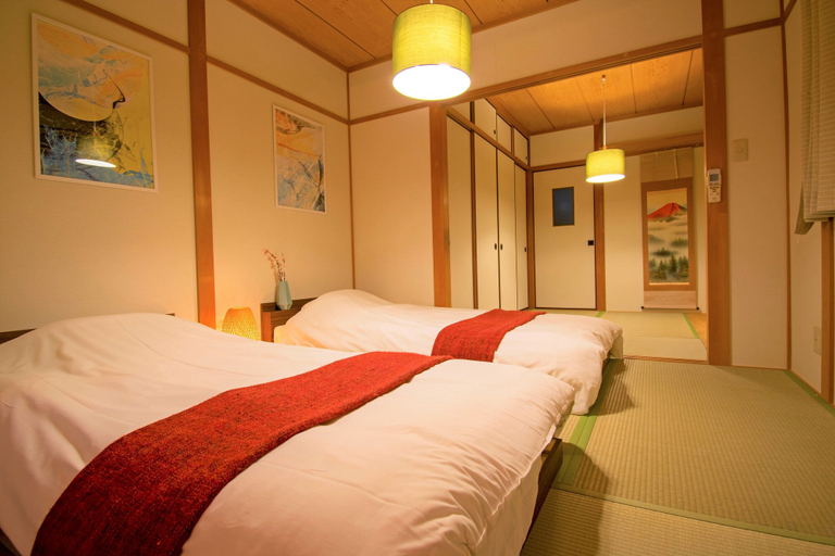Bedroom 1, Trend Inn at ShinOsaka, Osaka