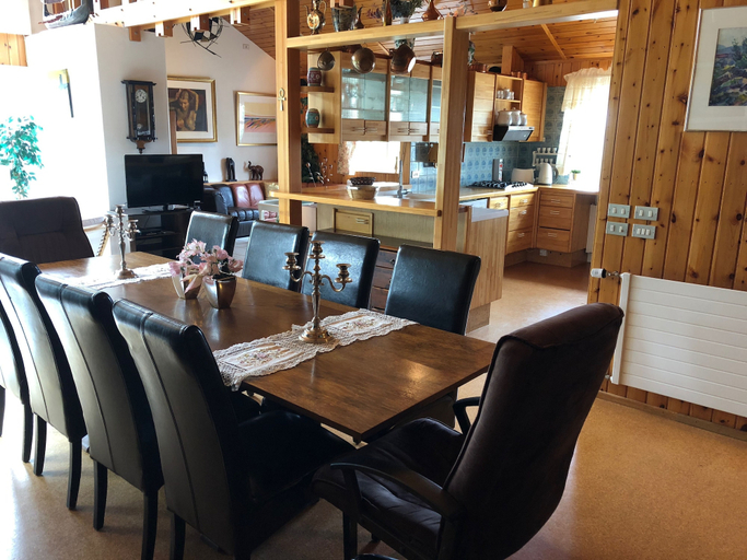 Food & Drinks, Big Villa in Húsavík Suburb, Reykjahreppur