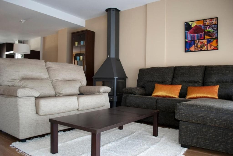 Others 5, Residencial Massana, Teruel