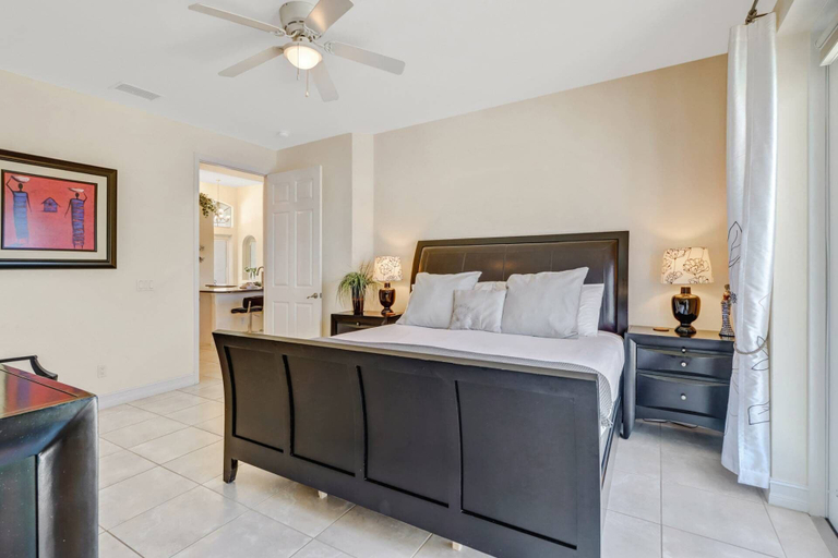 Bedroom 3, 536 SE 33rd St, Lee