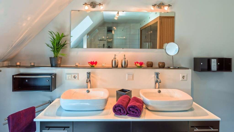 Bathroom 3, Luxus Ferienhaus Schwarzwald Dieboldsberg, Freudenstadt