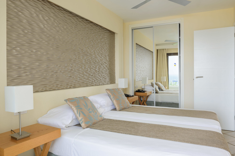 Bedroom 2, Ona Pearl Grey, Santa Cruz de Tenerife