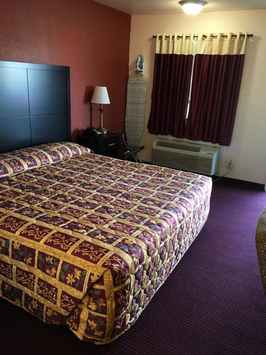 Bedroom 2, Ozark Springs Lodge, Ndola