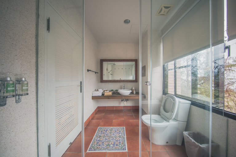 Bathroom 4, Sunday Home, Yilan