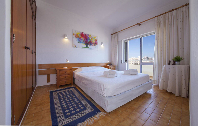 Bedroom 4, B43 - Spotless Seaview Apartment, Portimão