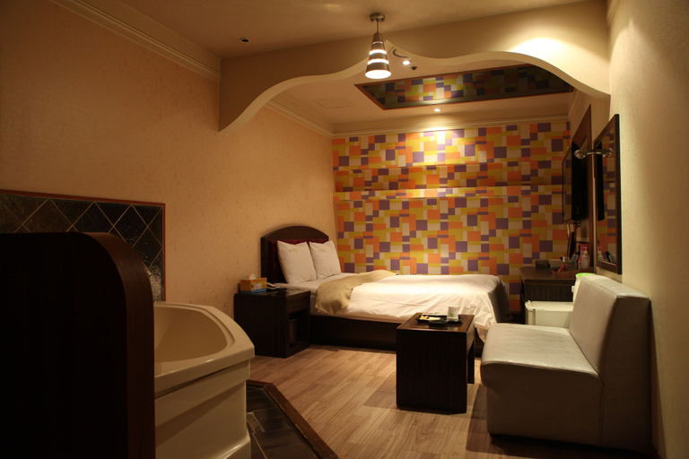 Bedroom 2, King Hotel, Seongnam