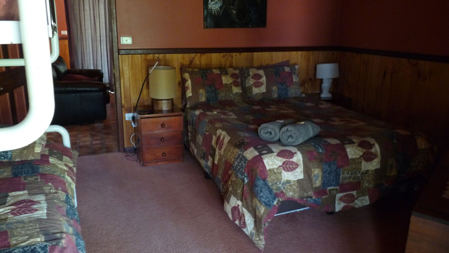 Bedroom 3, Wrenwood Chalets, Augusta-Margaret River