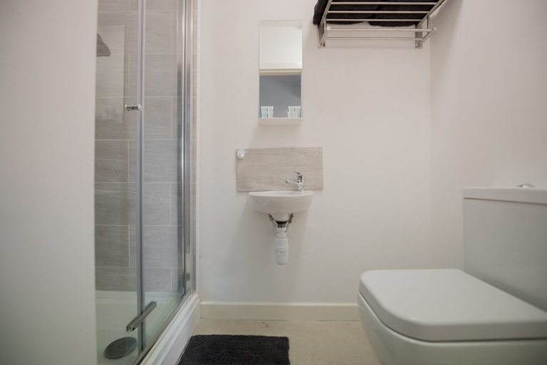 Bathroom, Kirkstall Bridge Apartments - 26, Leeds