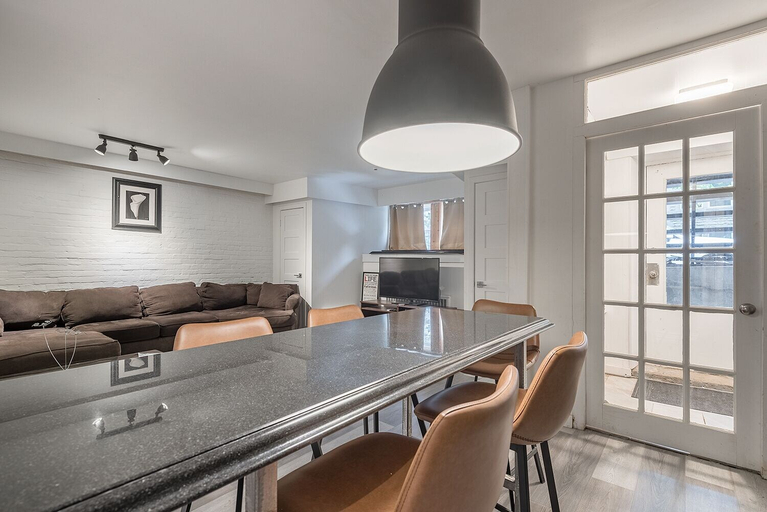 Others 4, 1BR APT in the HEART of Downtown, Montréal