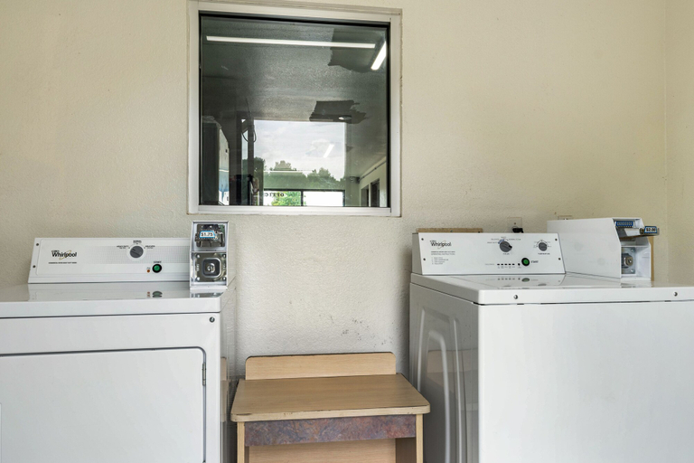 Others 4, Studio 6 Lafayette, LA – I-10 & I-49 N, Lafayette