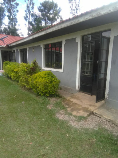Exterior & Views, Eddys Resort, Ugunja