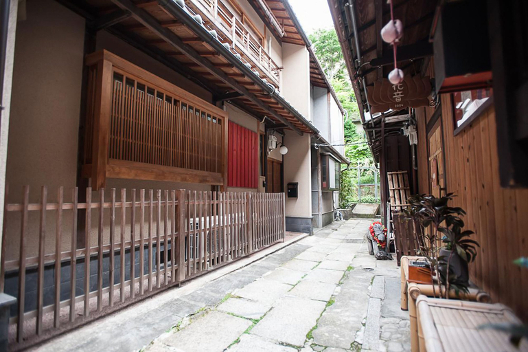 Exterior & Views 2, Kiyomizu Machiya Inn, Kyoto