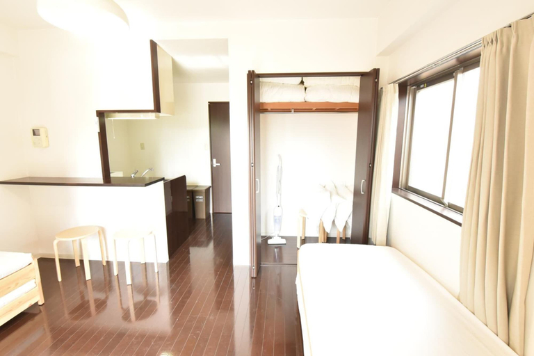 Bedroom 2, Enzo Shin-Osaka C, Osaka