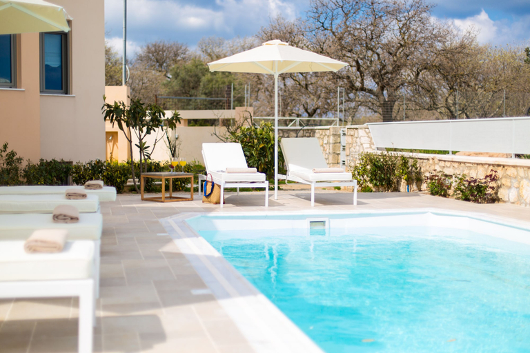 Sport & Beauty 5, Deluxe Villa Ianthos - Outdoor Hot Tub & Kids Pool, Crete