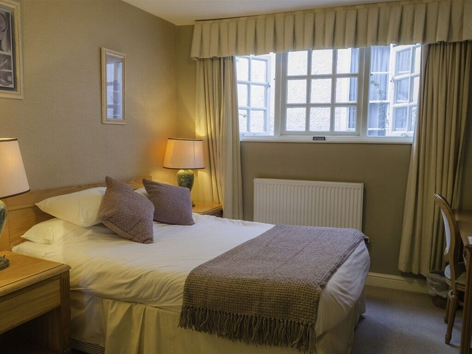 Bedroom 2, The Kings Head Hotel, Monmouthshire
