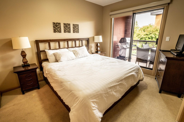 Bedroom 1, Courtyard View at Playa #436, Central Okanagan
