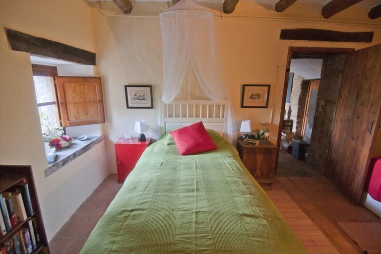 Bedroom 2, Celler Colltor, Barcelona