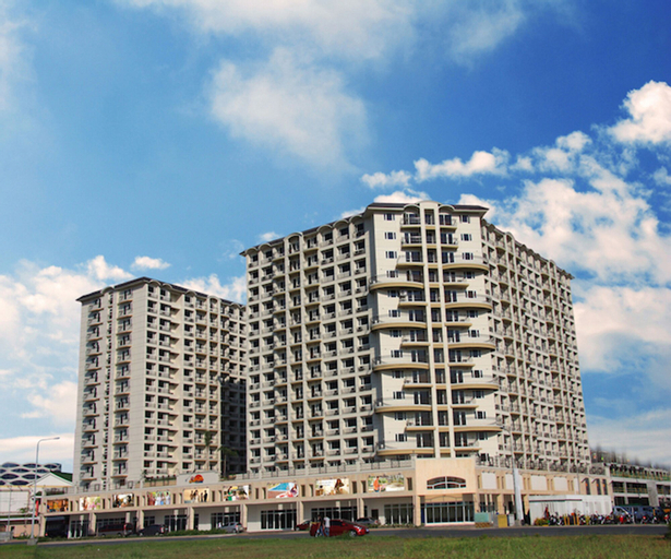 Exterior & Views 18