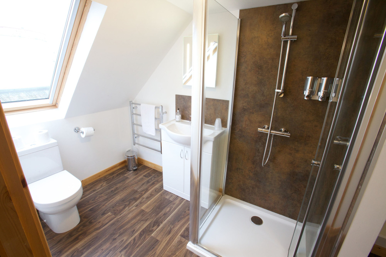 Bathroom 4, The Shore, Orkney Islands