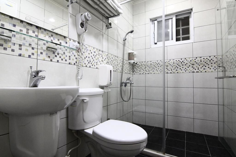 Bathroom 3, Home Sweet Beach Hotel, Pingtung