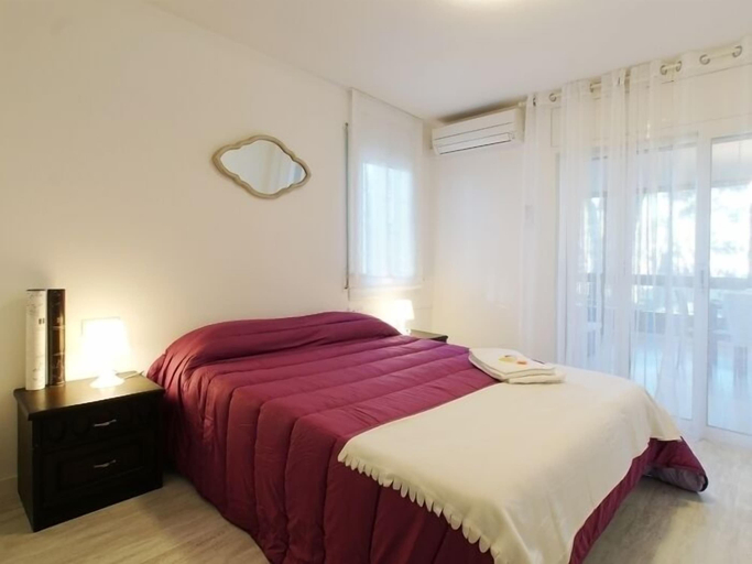 Bedroom 3, Amity Be my Guest Castelldefels, Barcelona