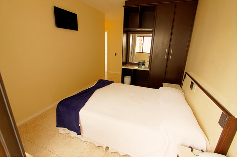 Bedroom 3, Hotel Atlantico, Bombinhas
