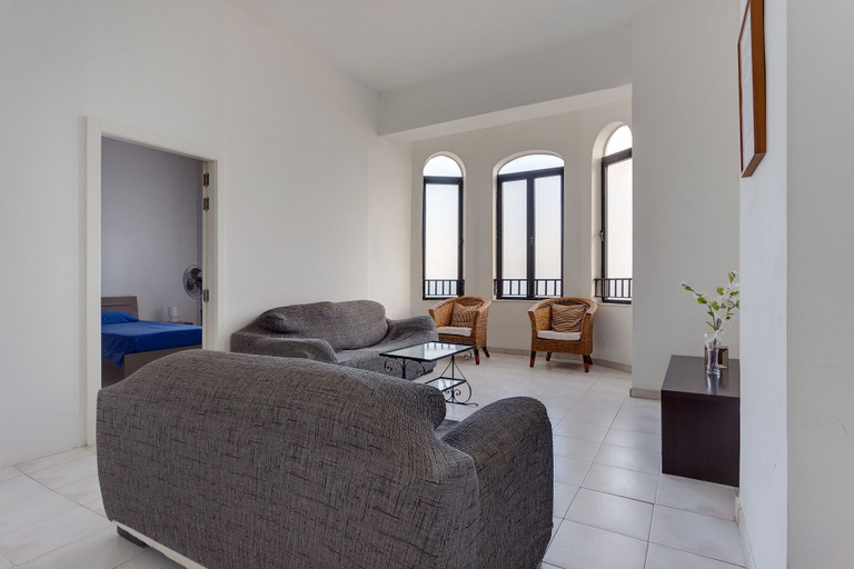 Others 5, Spacious Seafront Apartment With Stunning Views