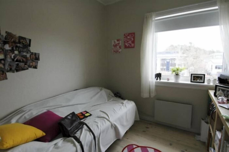 Bedroom, StayPlus Four-Bedroom Holiday House, Kristiansand