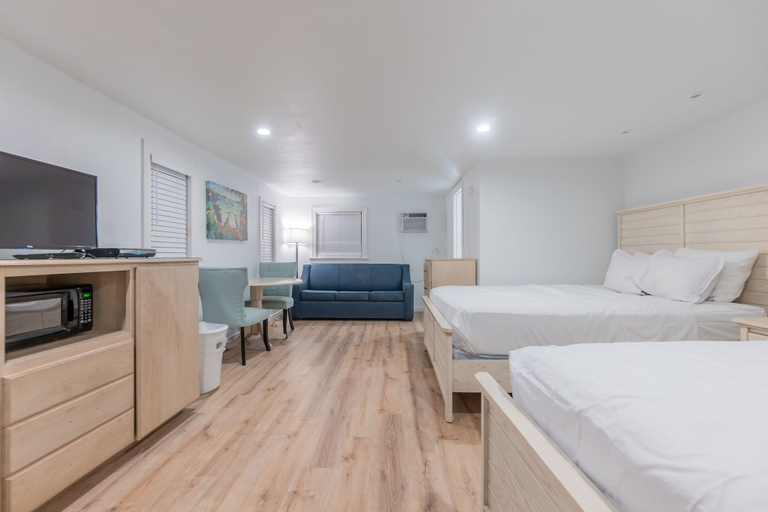 Bedroom 3, Coco Beach Hotel on South Padre Island, Cameron