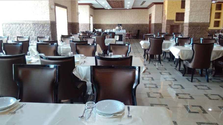 Food & Drinks 4, Al Mansour Palace, Mezghrane