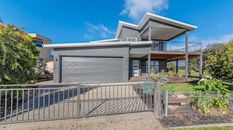 Exterior & Views 2, 7 Graydens with views in Ventnor, Bass Coast  - Phillip Is.