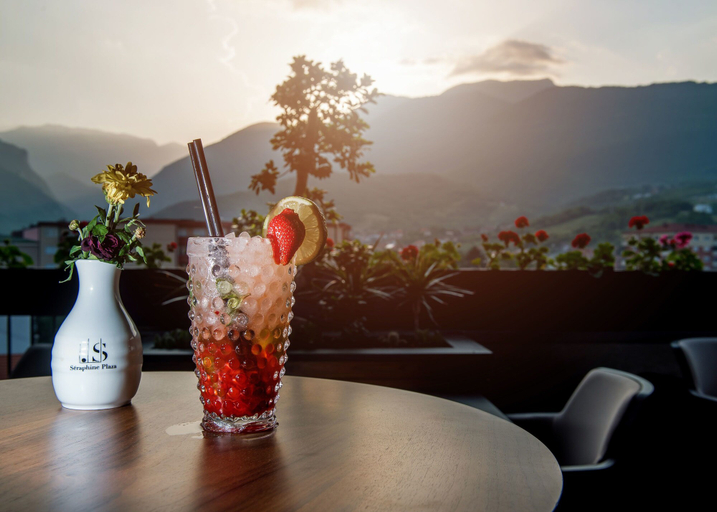 Food & Drinks 5, Hotel Seraphine Plaza, Peć