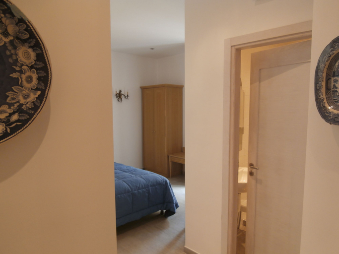 Bedroom 4, International Naples, Napoli
