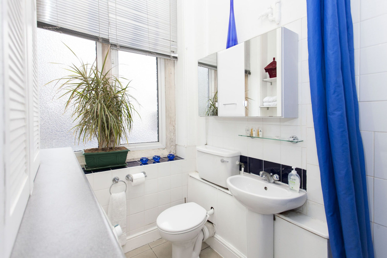Bathroom 3, Leicester Square Atmosphere, London